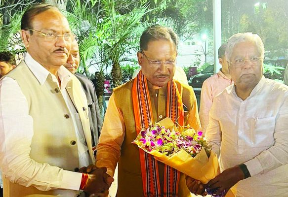 मुंदड़ा एवं अग्रवाल ने सीएम  साय को दी जन्मदिन बधाई