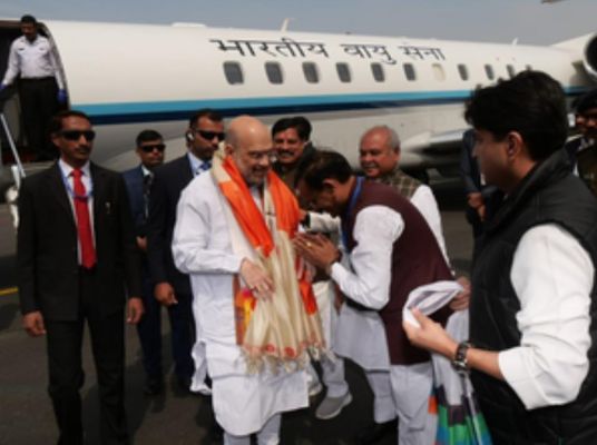 अमित शाह पहुंचे ग्वालियर, भव्य स्वागत