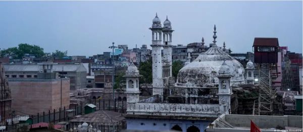 ज्ञानवापी के तहखाने में जारी रहेगी पूजा, हाई कोर्ट का फैसला