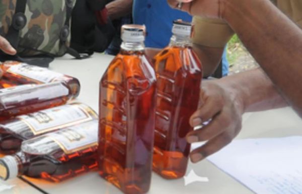 तमिलनाड़ु में 'अवैध शराब' की बिक्री के खिलाफ सामाजिक संगठनों ने खोला मोर्चा