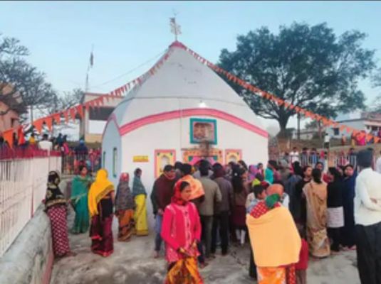 रांची के उमेडंडा में असामाजिक तत्वों ने तीन मंदिरों की प्रतिमाएं तोड़ीं, गुस्साए लोग सड़कों पर उतरे