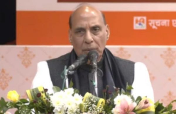 तेजी से समृद्धि के पथ पर अग्रसर है लखनऊ : राजनाथ सिंह