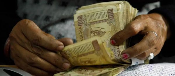 चुनावी बॉन्ड: एसबीआई की याचिका सुप्रीम कोर्ट से खारिज