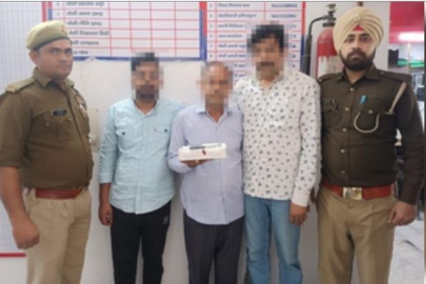 बैंक खातों को साइबर ठगों को किराए पर देने वाले नेपाली नागरिक समेत तीन गिरफ्तार