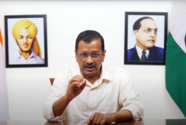 दिल्ली के सीएम अरविंद केजरीवाल का ऐलान, एमसीडी करेगी रेहड़ी-पटरी वालों का सर्वे