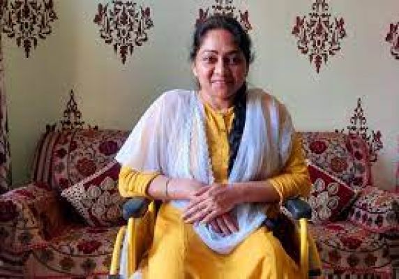 हिमाचल प्रदेश: दिव्यांग प्रधानाचार्य लोकसभा चुनाव के लिए बनीं ऊना के युवाओं की आदर्श