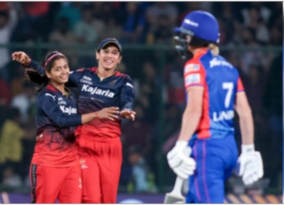 आरसीबी की जीत का श्रेय मंधाना ने श्रेयंका-सोफी को दिया
