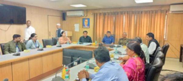 गौतम बुद्ध नगर जिले में 10 लाख से अधिक की लेन-देन की पूरी रिपोर्ट जिला निर्वाचन कार्यालय में जमा कराएंगे बैंकर्स
