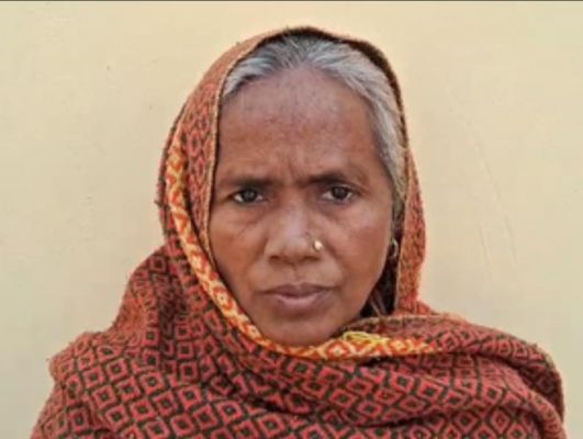 बदायूं डबल मर्डर : आरोपी की मां ने एनकाउंटर को सही ठहराया, कहा- जैसा किया, उसका अंजाम सही हुआ