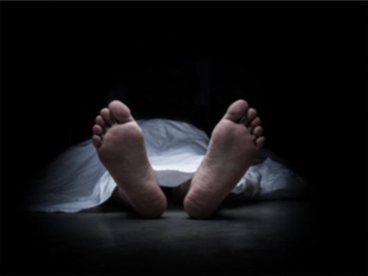 मुंबई में सीवरेज नाले में गिरने से परिवार के दो लोगों की मौत, एक घायल