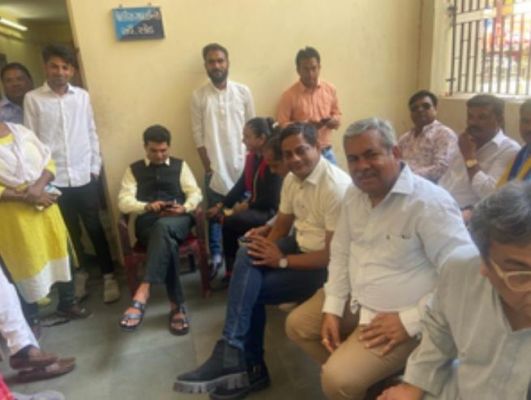 केजरीवाल की गिरफ्तारी का विरोध कर रहे गुजरात आप अध्यक्ष हिरासत में