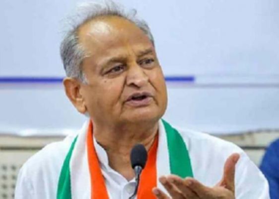 'हमारे हेलीकॉप्टर को बीकानेर के लिए उड़ान भरने की अनुमति नहीं मिली' : अशोक गहलोत
