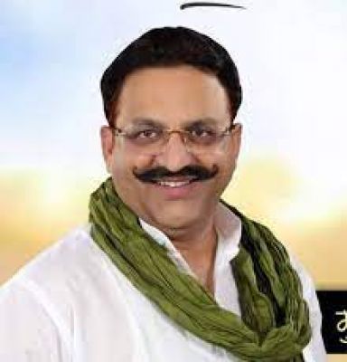 मुख्तार के पैतृक कस्बे मोहम्मदाबाद में दुकानें बंद, शव को दफनाने की तैयारी शुरू