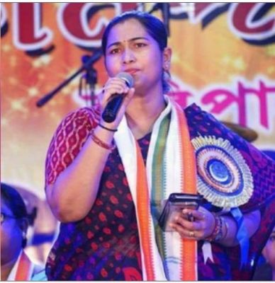 टीएमसी ने पैसे वाले नेताओं को ही दिया टिकट, अपरूपा पोद्दार का बड़ा आरोप