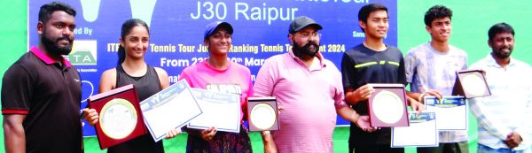 जूनियर जे-30 विजेताओं ने किया गौरवान्वित 