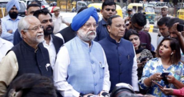 भाजपा ने चुनाव आयोग से की राहुल गांधी के बयानों की शिकायत, कठोर कार्रवाई की मांग भी की