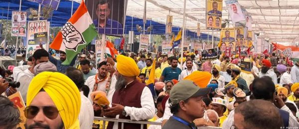 विपक्षी इंडिया गठबंधन और मोदी की रैली में खास बात क्या रही?