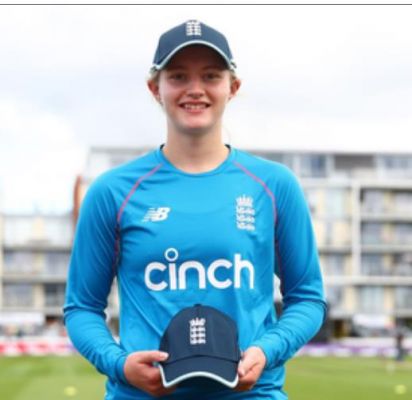 टी20 में करियर की सर्वश्रेष्ठ रैंकिंग पर पहुंची चार्ली डीन