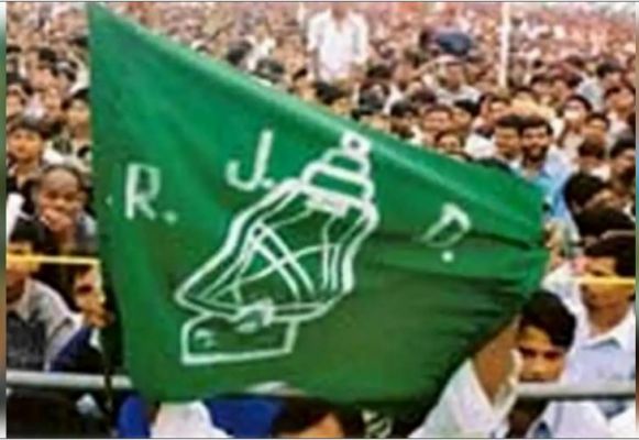 बिहार : लोकसभा चुनाव में परिवारवाद को लेकर छिड़ी 'जंग'