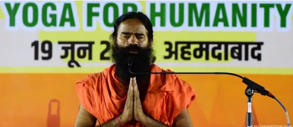 पतंजलि और बाबा रामदेव को सुप्रीम कोर्ट से क्यों पड़ी फटकार