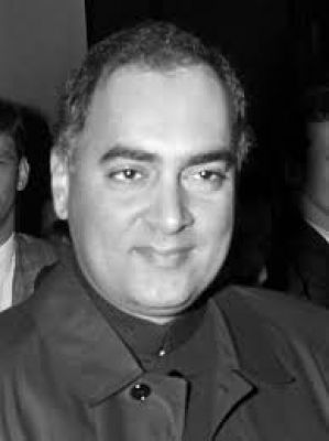 राजीव गांधी की हत्या के मामले के तीन दोषी श्रीलंका लौटे