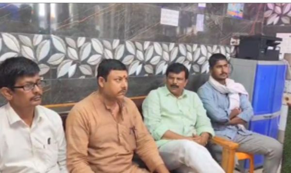 पूर्व सांसद आनंद मोहन ने कांग्रेस पर बोला हमला, पार्टी को बताया निरीह प्राणी