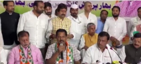 नीतीश कैबिनेट में मंत्री महेश्वर हजारी के पुत्र सन्नी हजारी कांग्रेस में शामिल