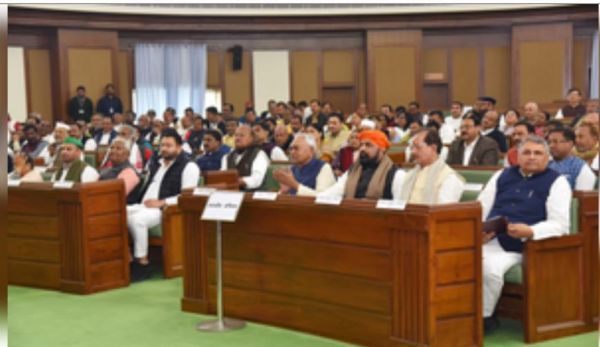 बिहार : विधान पार्षद से लेकर विधायकों तक को 'दिल्ली' जाने की चाहत