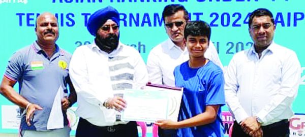 एशियन टेनिस टूर्नामेंट अंडर 14 सिंगल्स फाइनल विजेता पुरस्कृत
