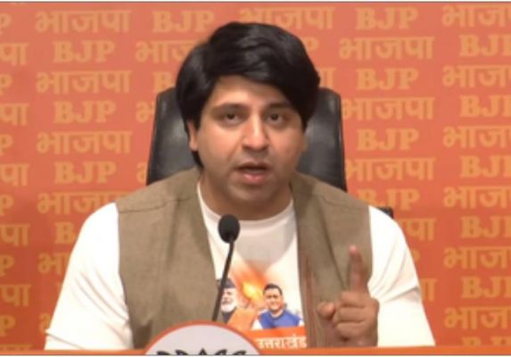 भाजपा ने पश्चिम बंगाल और पंजाब में कानून व्यवस्था की स्थिति को लेकर उठाए सवाल