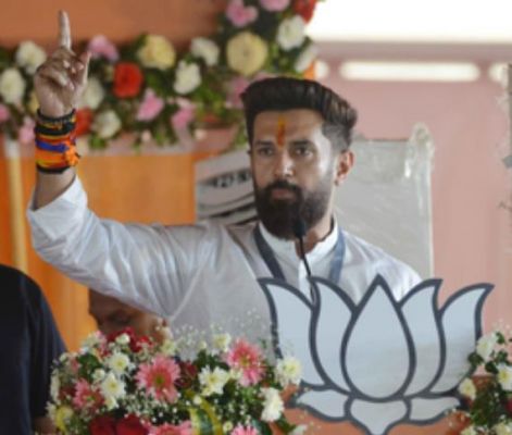 बिहार : ' चाचा' से समझौते के मूड में नहीं चिराग, कहा, इन सभी चीजों से आगे निकल गया