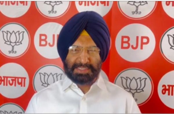 केजरीवाल के शिक्षा मॉडल की खुली पोल, स्कूलों की बजाय शराब पर ज्यादा दिया ध्यान : मनजिंदर सिंह सिरसा