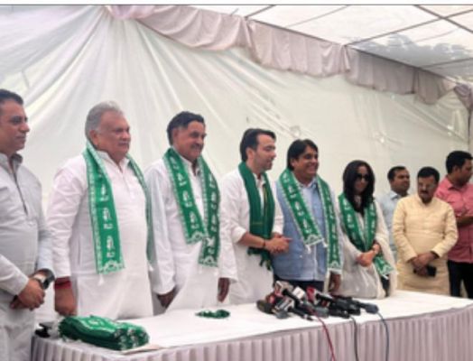 मलूक नागर हुए आरएलडी में शामिल, पश्चिमी उत्तर प्रदेश में होगा बड़ा असर