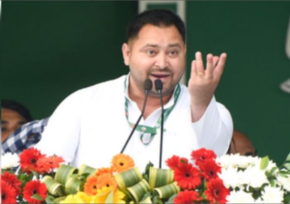तेजस्वी ने 'डबल इंजन' सरकार पर किए सवाल तो भाजपा, जदयू ने 118 नरसंहारों का मांगा हिसाब
