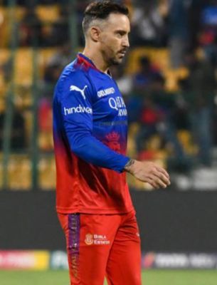 हमारी गेंदबाजी में उतने हथियार नहीं हैं : डु प्लेसिस