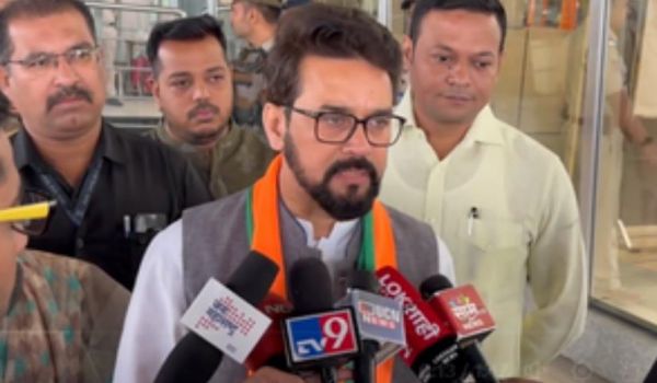 कांग्रेस पर जमकर बरसे अनुराग ठाकुर, कहा- इन लोगों ने बाबासाहेब का अपमान किया
