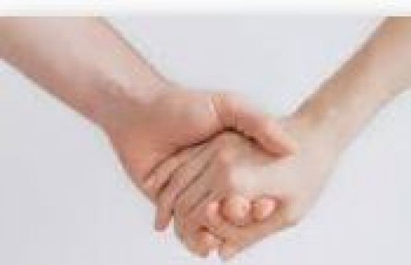 हर भ्रम टूटकर रिश्तों से विमुख...