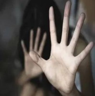 राजस्थान में शादीशुदा पुरुष के साथ प्रेम प्रसंग को लेकर महिला को अर्धनग्न कर घुमाया