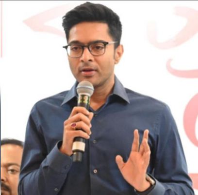 अभिषेक बनर्जी का दावा, हेलीकॉप्टर पर पड़ा छापा; तृणमूल हमलावर
