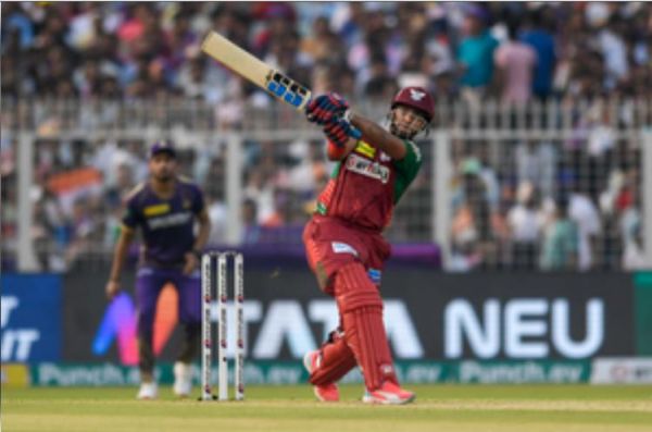 निकोलस पूरन ने लखनऊ को 161 तक पहुंचाया