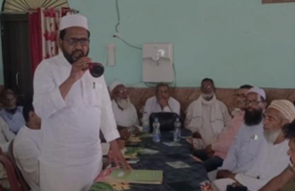 चतरा : मुसलमानों ने महागठबंधन को दिया बड़ा झटका, कांग्रेस प्रत्याशी के सामूहिक बहिष्कार का ऐलान