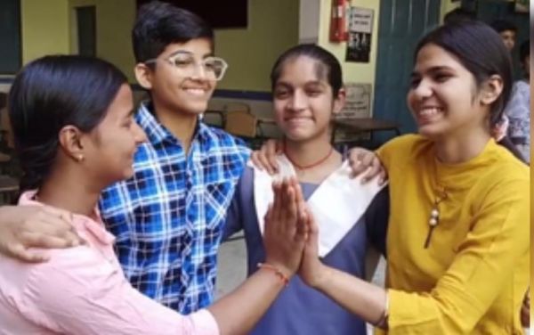 नोएडा में 10वीं का 95.11, 12वीं का 84.96 और गाजियाबाद में 10वीं का 94.29 प्रतिशत रहा रिजल्ट