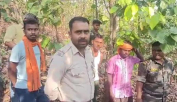 गढ़वा में हाथियों ने ग्रामीण को कुचलकर मार डाला, लोगों में आक्रोश