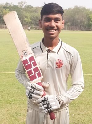 इंटर डिस्ट्रिक्ट स्पर्धा का पहला सेमीफाइनल दुर्ग विरूद्ध सरगुजा और दूसरा कवर्धा विरूद्ध रायपुर