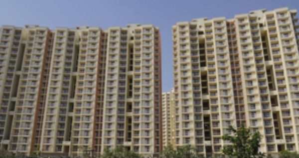मतदान करने में पीछे है नोएडा की हाईराइज सोसायटी, इस बार लगे हैं 100 बूथ