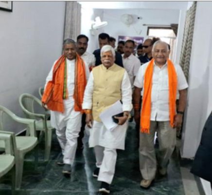पूर्व डीजीपी वीडी राम तीसरी बार पलामू से सांसद बनने की रेस में, पूर्व सेनाध्यक्ष जनरल वीके सिंह पहुंचे हौसला बढ़ाने