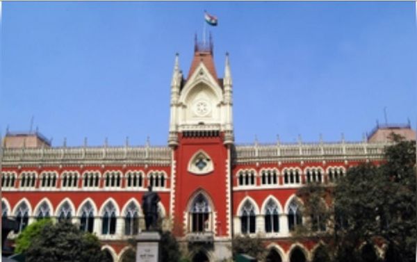 बंगाल शिक्षक भर्ती मामला : हाईकोर्ट ने प्रश्नपत्र त्रुटियों की समीक्षा के लिए विशेष समिति बनाने का निर्देश दिया