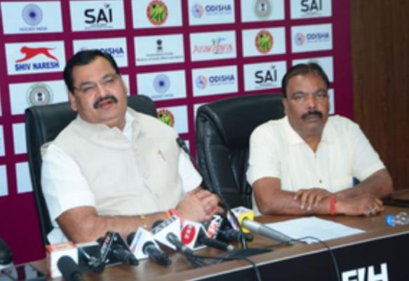 'एनडब्ल्यूएचएल हमारी शीर्ष महिला हॉकी प्रतिभाओं को अपना कौशल दिखाने के लिए एक मंच प्रदान करता है': भोला नाथ सिंह