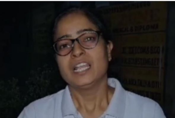धनबाद: कम्युनिटी हेल्थ ऑफिसर ने स्वास्थ्य केंद्र प्रभारी पर लगाया मानसिक प्रताड़ना का आरोप, लगाई मदद की गुहार