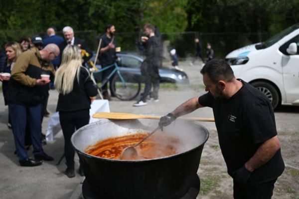 वर्ल्ड सेंट्रल किचन ने ग़ज़ा में दोबारा मदद मुहैया करवाने पर लिया ये फ़ैसला